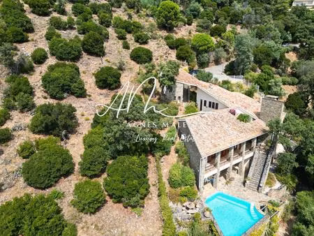 villa d’architecte vue panoramique sur les îles d’or