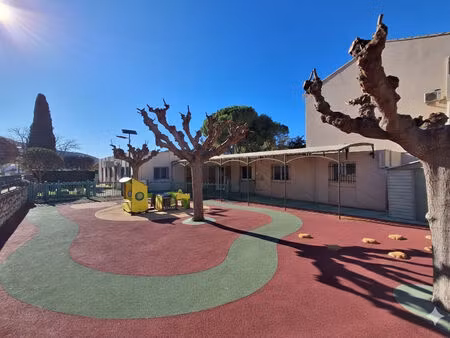 vente immeuble 293 m² le castellet (83330)