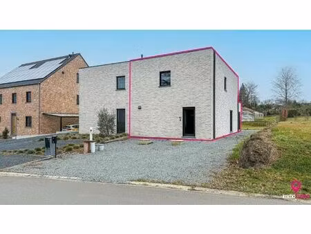 modern en instapklaar nieuwbouwwoning met 3slpks in paal!