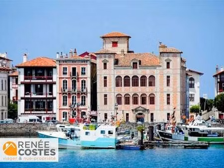 vente en nue propriété - h76 ans - st jean de luz (64500)