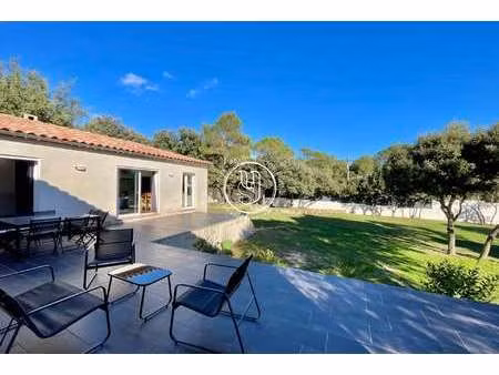 villa de luxe à vendre à uzès : 550 000 € | 136m²