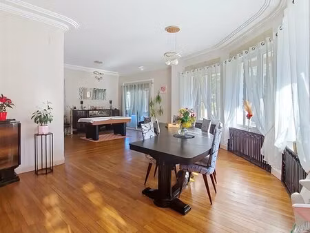 maison 13 pièces de 300 m2