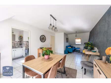 appartement à vendre 3 pièces 66.47 m² - condé-sur-l'escaut (59) - 80 000€