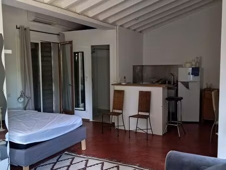 location appartement 1 pièce 40 m² à aix-en-provence (13080)