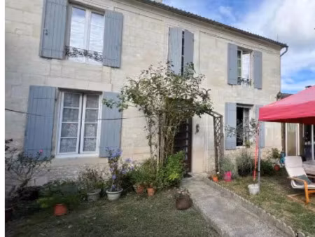 vente maison 8 pièces 178 m² montlieu-la-garde (17210)