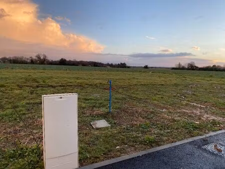 vente terrain 617 m² corme-royal (17600)