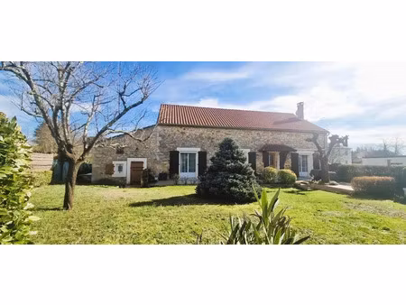 vente maison 5 pièces 135 m² à prayssac (46220)  249 000 €