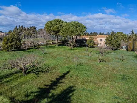 spacieuse maison à vendre à sarrians avec piscine et terrain de 5200 m²