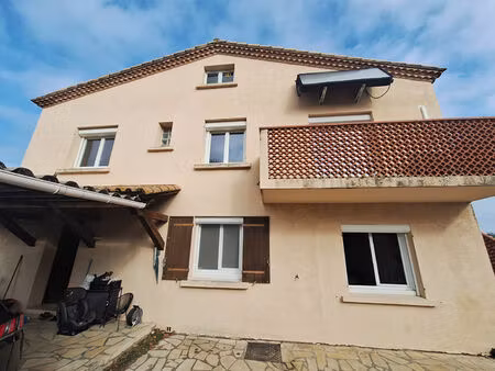 vente maison 8 pièces  165.00m²  rodilhan