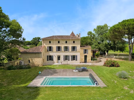 magnifique propriété avec piscine