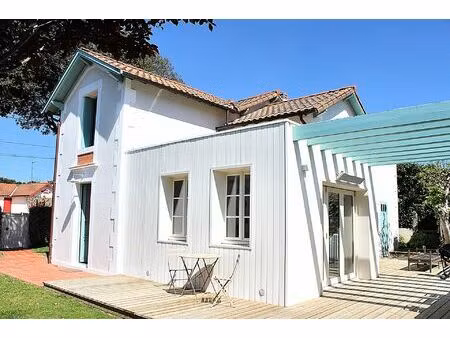 vente maison 6 pièces 134 m² saint-sulpice-de-royan (17200)