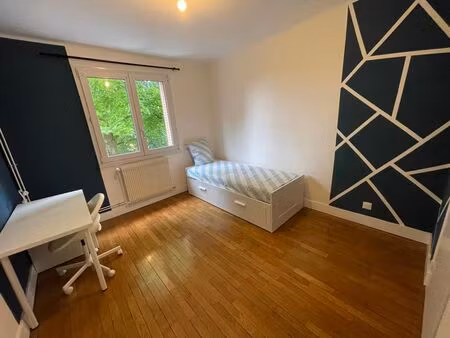 location appartement 4 pièces 64 m² à besançon (25000)