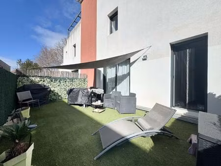 t3 rdc avec jardin- la ferme de croze vitrolles