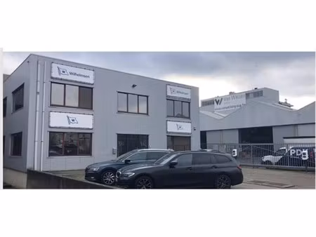 kantoorruimte in de haven antwerpen van 360 m² met parking