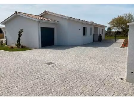 location maison 4 pièces 100 m² à bassens (33530)