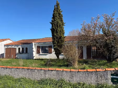 vente maison 5 pièces 100 m² les magnils-reigniers (85400)