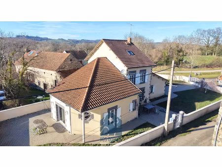 maison 4 pièces avec terrasse  jardin  et garages