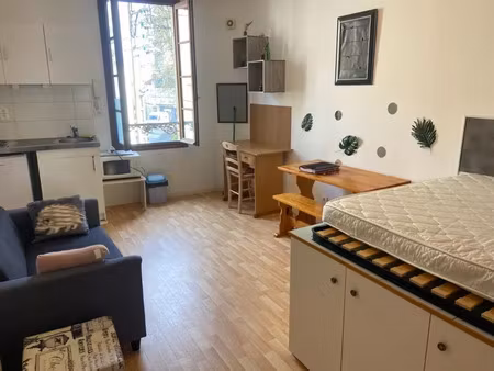 location appartement 1 pièce 20 m² à fontenay-le-comte (85200)