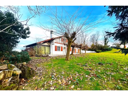 vente maison 8 pièces 180 m² à saint-palais (64120)  370 000 €