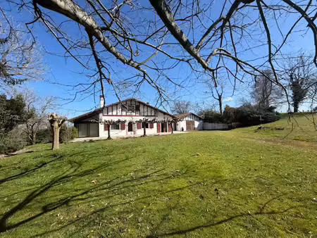 vente maison 8 pièces 180 m² à uhart-mixe (64120)  370 000 €