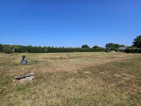 terrain à bâtir à saint-seurin-de-cadourne (33180)