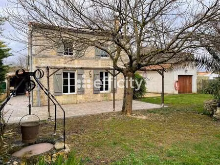 vente maison piscine à voissay (17400) : à vendre piscine / 148m² voissay