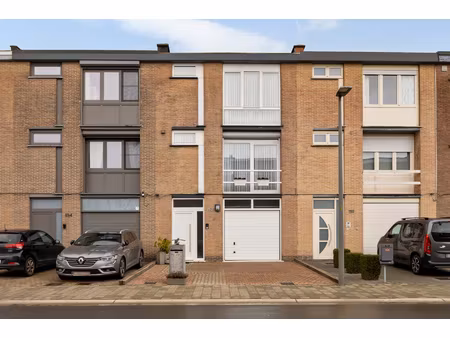 huis te koop in stabroek met 3 slaapkamers