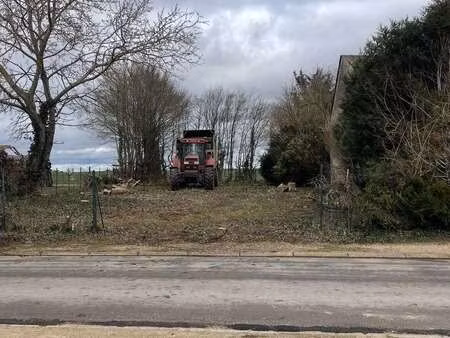 vente terrain à thiville (28200) : à vendre / 643m² thiville