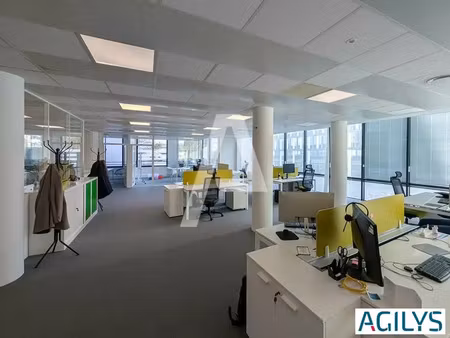 a louer : 281 m² de bureaux à proximité de la gare de massy-palaiseau