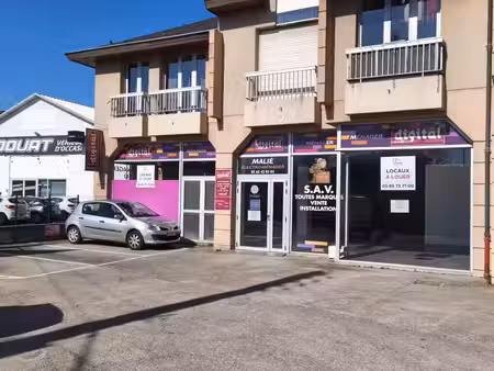 location local commercial onet-le-château 12850 - - surface privée