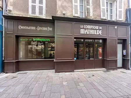 location local commercial rodez 12000 - 2264 € - surface privée