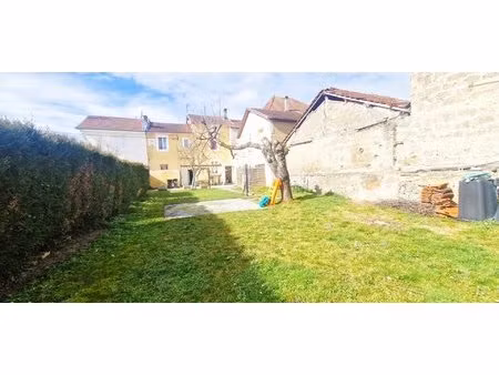 maison familiale 180 m² + t2 indépendant loué – rentabilité & confort au cœur de saint-cla