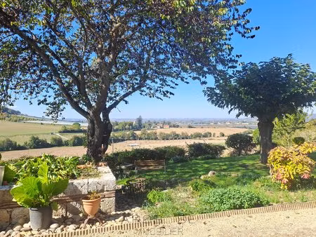 grande maison en pierre avec vue panoramique !