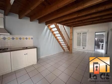 vente maison 1 pièce duplex  cour - agen centre