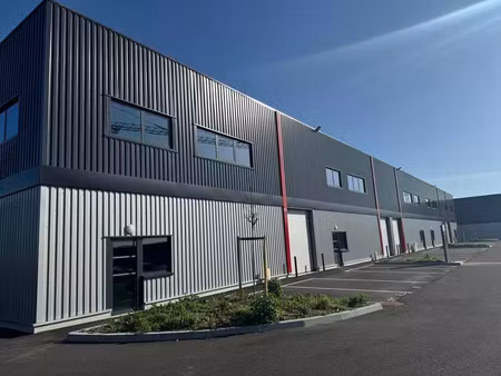 location commerce 234 m² à joué-lès-tours (37300)