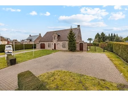 huis te koop in meerbeke met 4 slaapkamers
