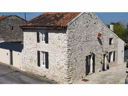 maison de village 165 m²
