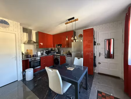 vente appartement 2 pièces 37m2 amélie-les-bains-palalda 66110 - 65400 € - surface privée