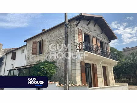 maison en pierre  garage  jardins