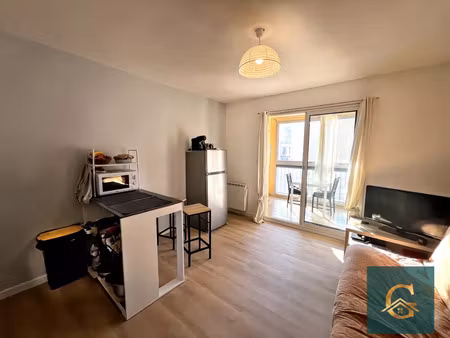vente appartement sanary-sur-mer (83110) - - surface privée