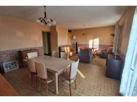 vente maison aux magnils-reigniers (85400) : à vendre / 79m² les magnils-reigniers