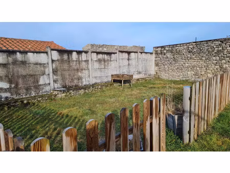 location appartement 4 pièces 78 m² à jonzieux (42660)