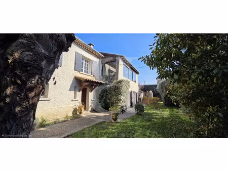 vente villa 7 pièces 230 m² à carpentras (84200)  435 750 €