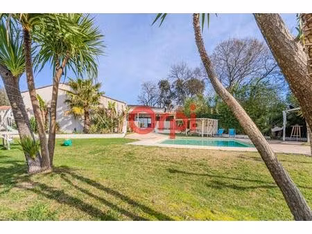 vente maison 5 pièces 164 m² aspères (30250)