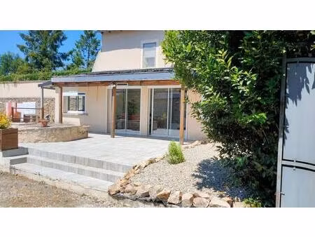 maison spacieuse avec jardin et dépendances à drulhe