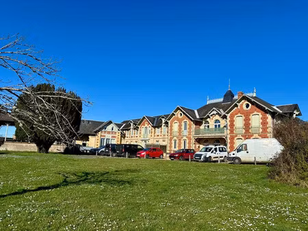 vente bâtiment 32 pièces