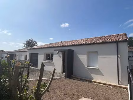location maison à soullans (85300) : à louer / 84m² soullans