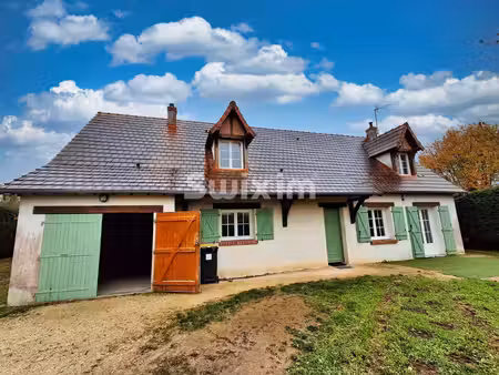 maison traditionnelle dans village du loir et cher