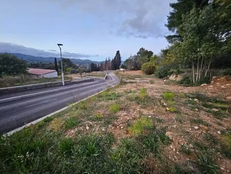 terrain constructible viabilisé à vendre