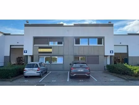 location commerce 363 m² à décines-charpieu (69150)